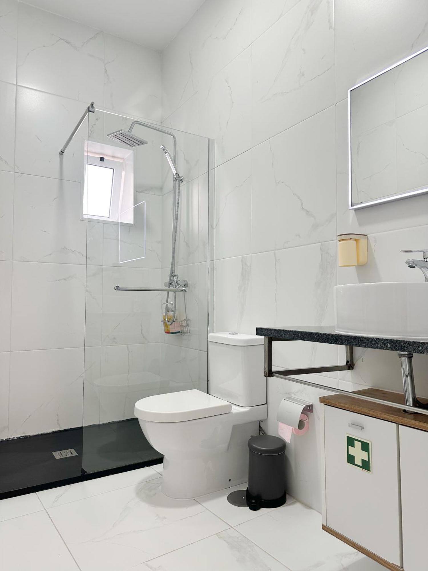 Central Cozy Stay 2 Ac Near Metro Porto Kültér fotó